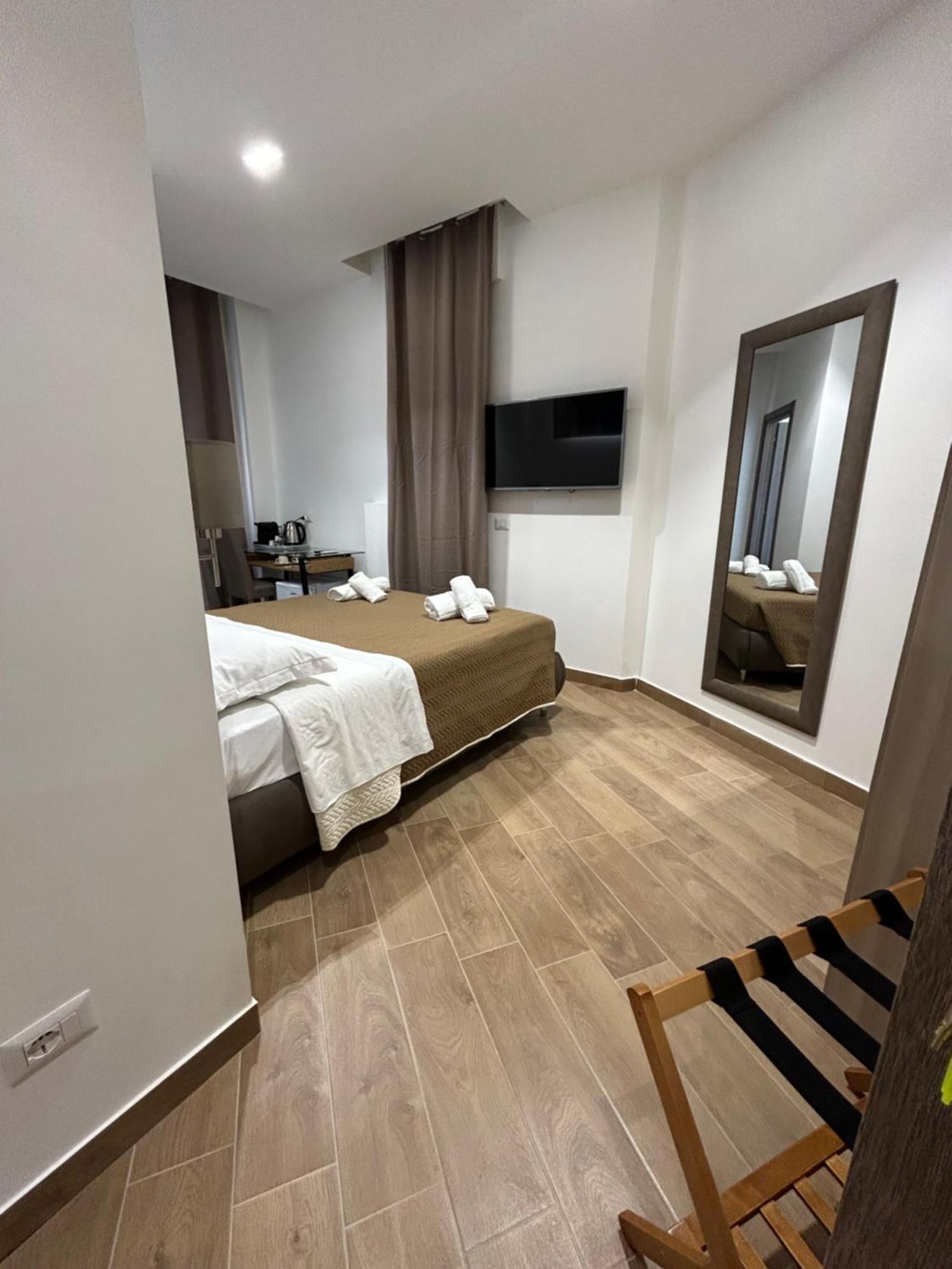 Grimaldi Comfort Guest House Luaran gambar